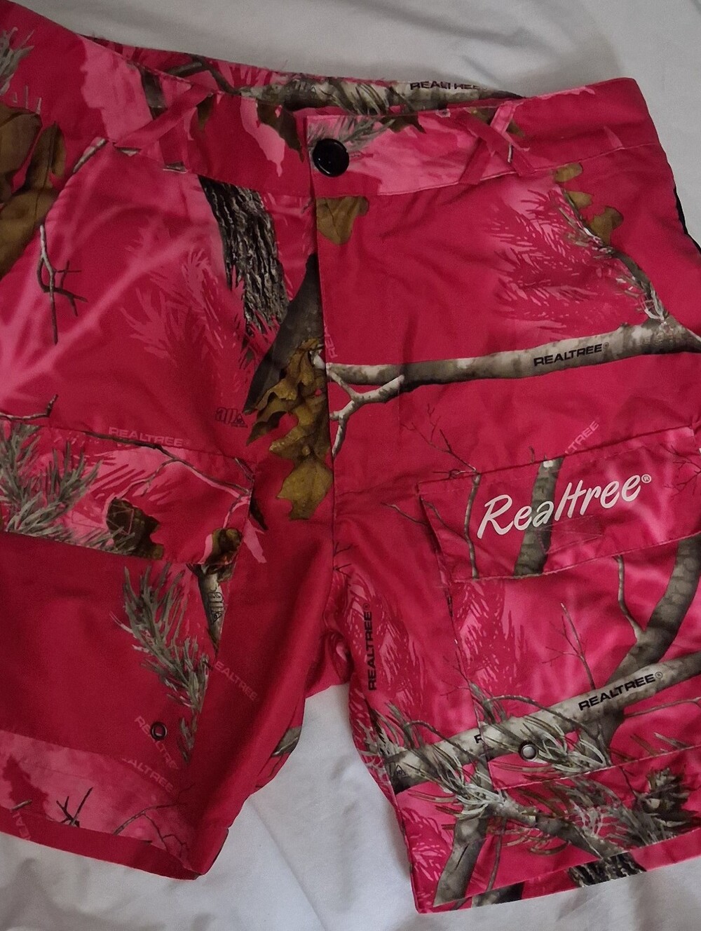 Realtree Hot Pink Camo Women's Bermuda Shorts